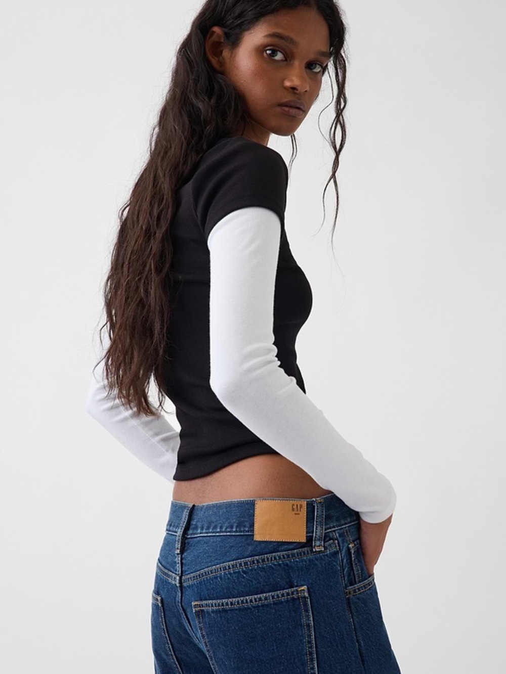 Gap x The Hailey Low Rise Loose Jean - Picture 5 of 8